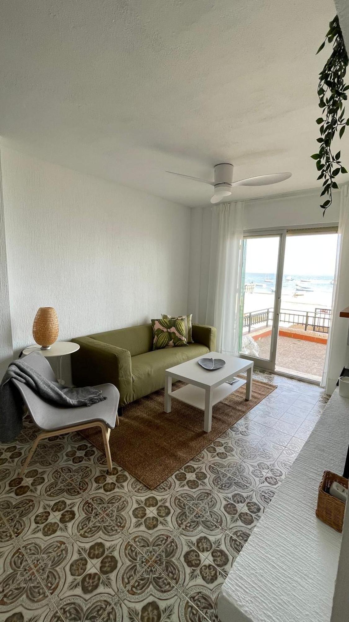 Charming Beachfront Apartment Murcia Eksteriør bilde