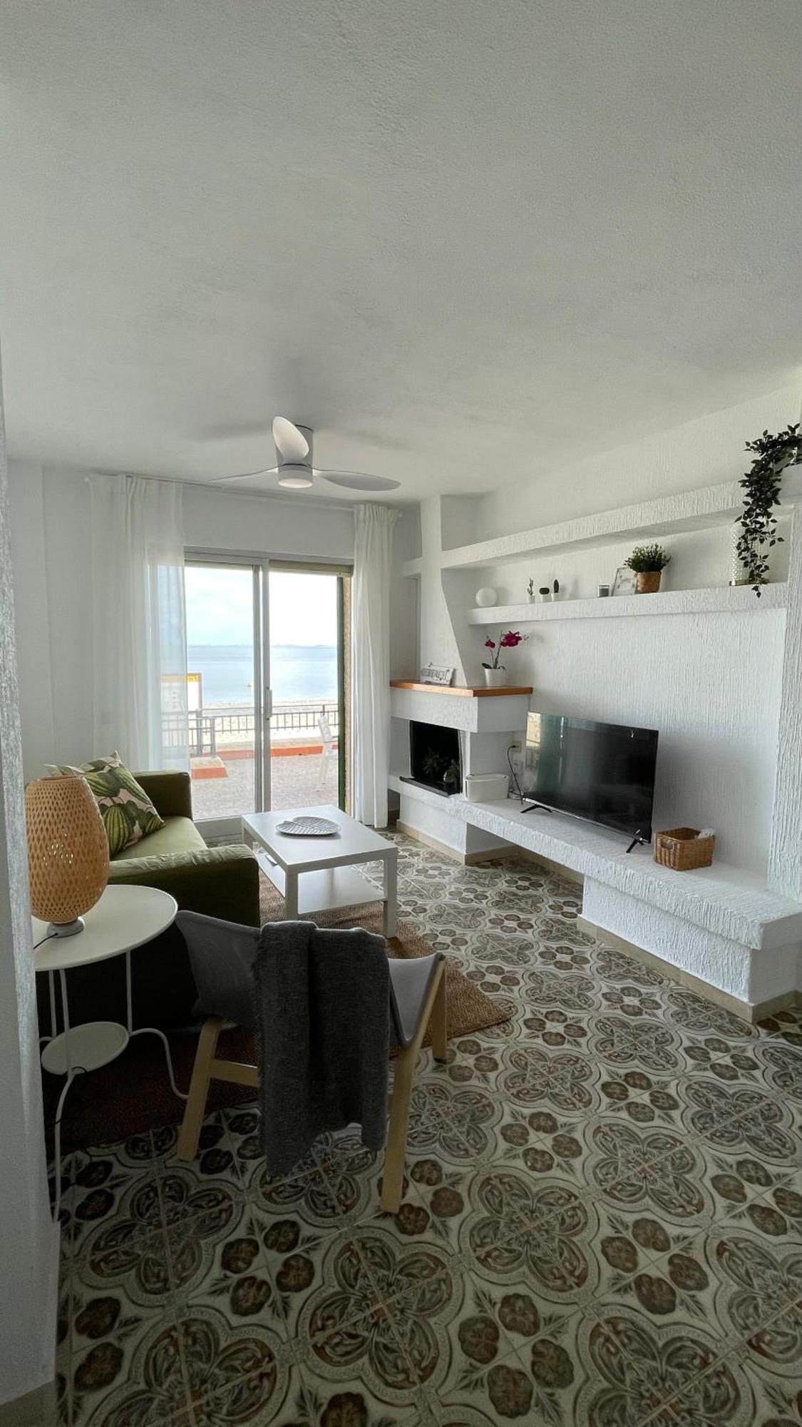 Charming Beachfront Apartment Murcia Eksteriør bilde