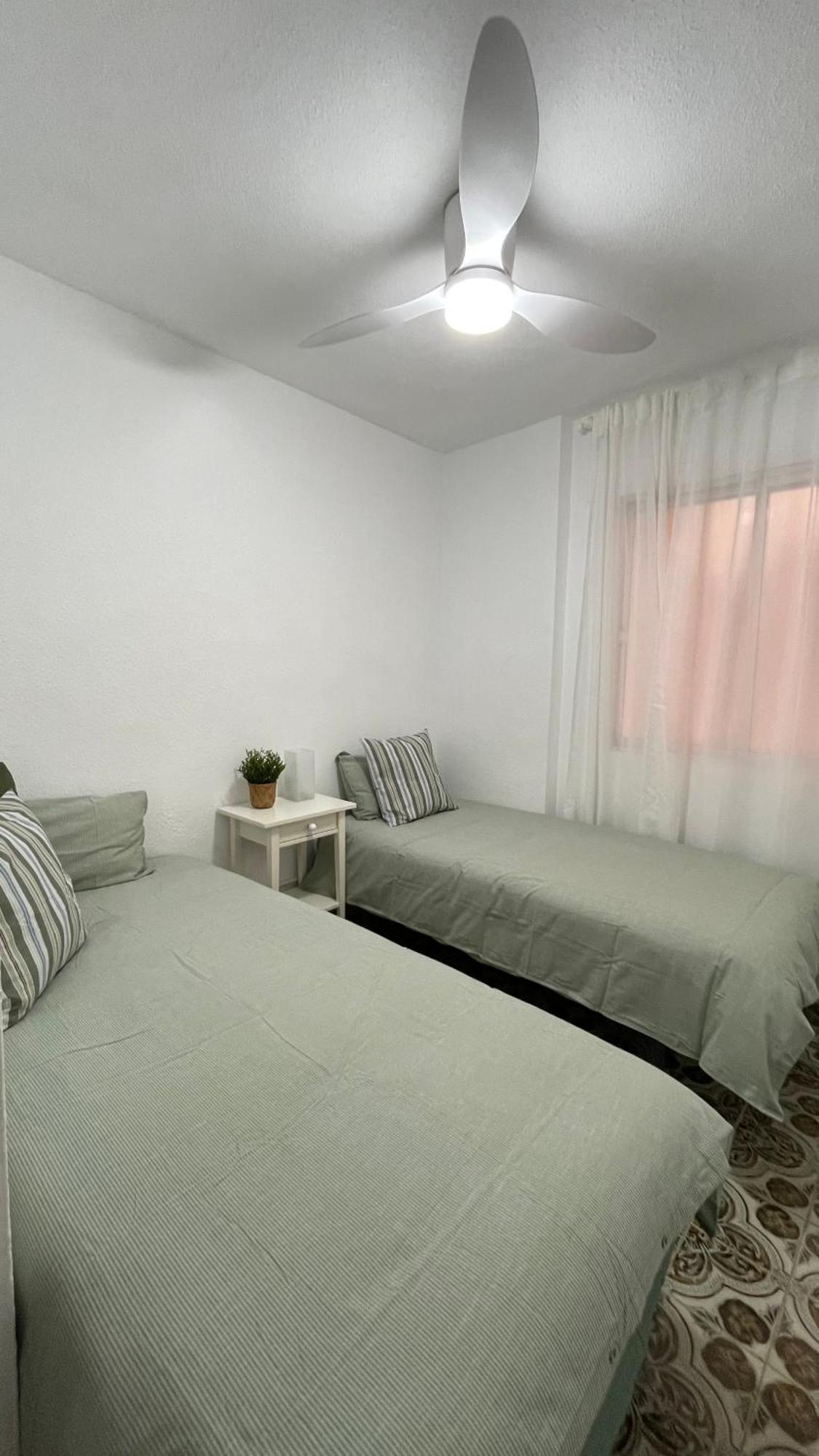 Charming Beachfront Apartment Murcia Eksteriør bilde