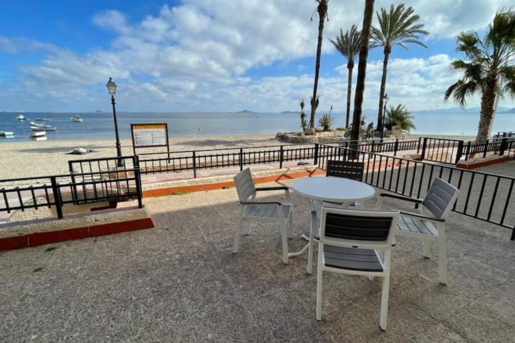 Charming Beachfront Apartment Murcia Eksteriør bilde